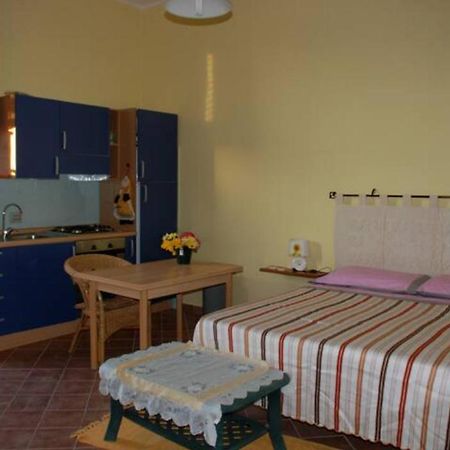 Apartamento Le Colonie Bosa Marina Exterior foto
